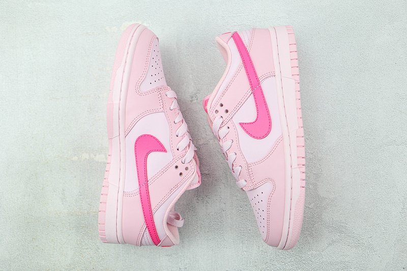Nike Dunk Low PS "Triple Pink" фото № 7