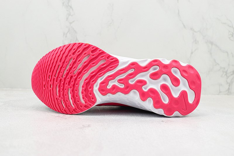 Nike React Infinity Run Flyknit 3 Premium "Black/Pink" фото № 8