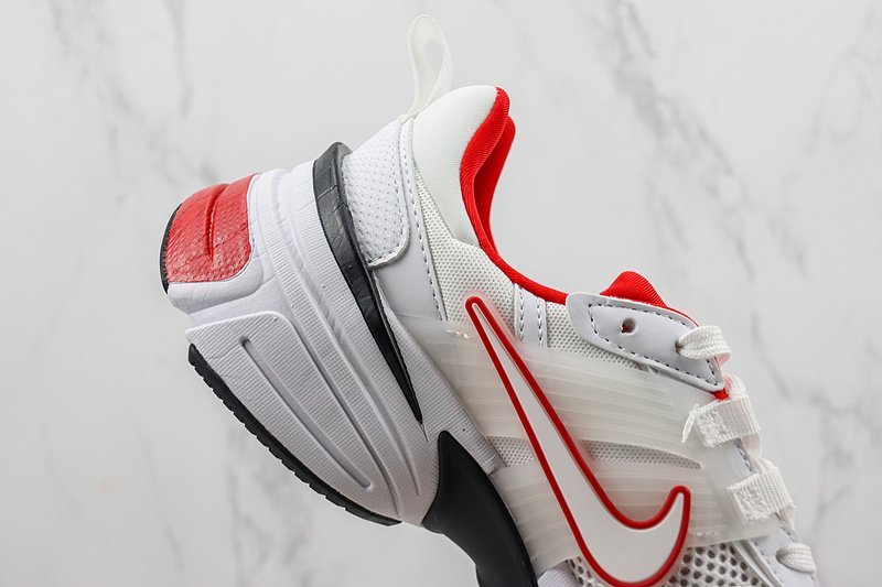 Nike Runtekk "Summit White/Red" фото № 4