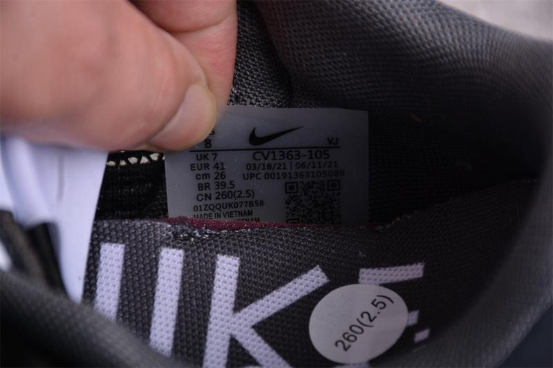 Sacai x Nike VaporWaffle 3.0 "Black/White/Dark Grey" фото № 4