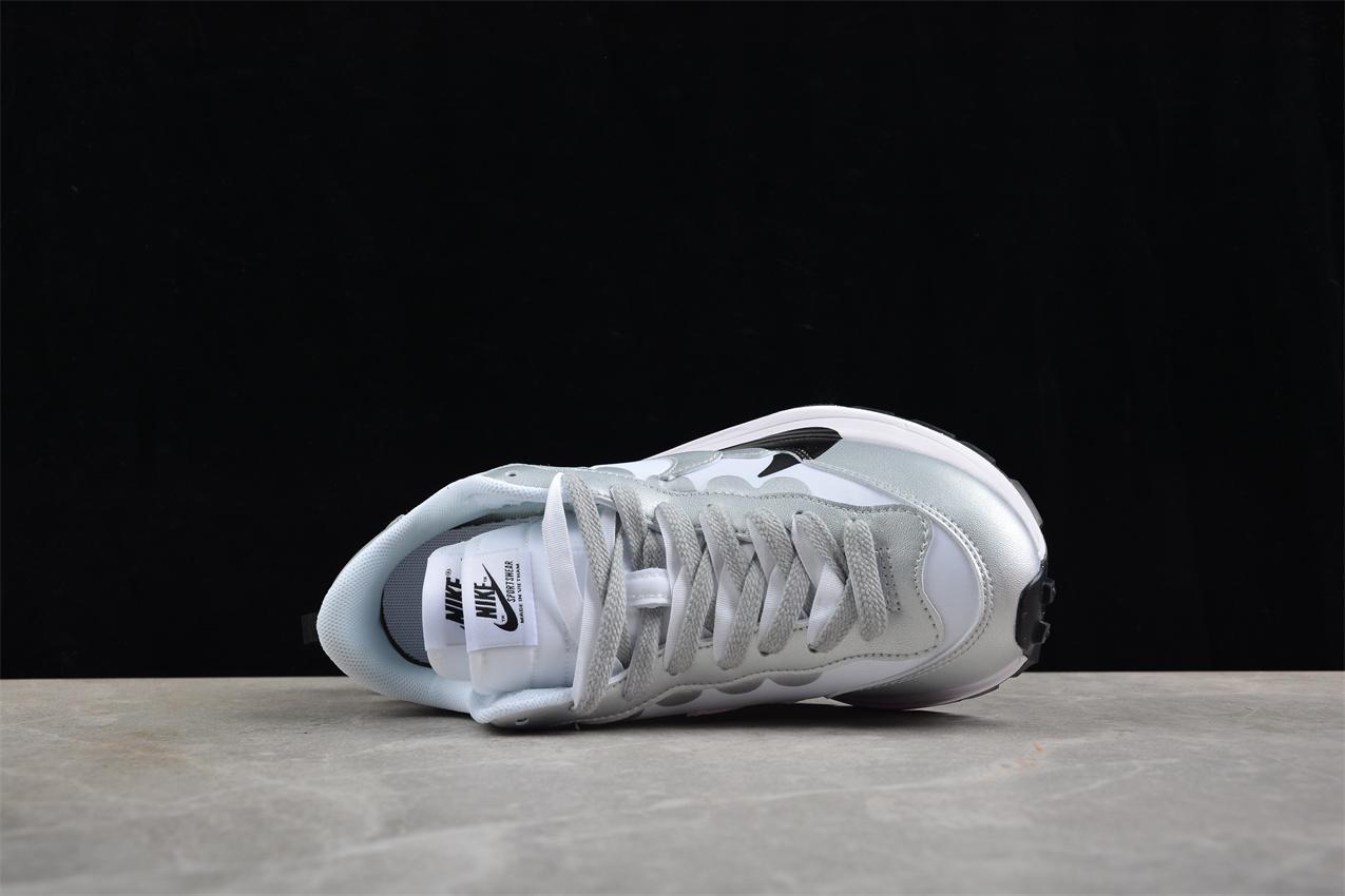 Sacai x Nike VaporWaffle 3.0 "Grey/Black" фото № 3