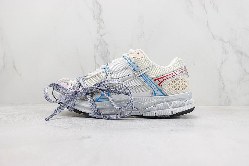 Nike Zoom Vomero 5 "White/Blue/Red" фото № 2
