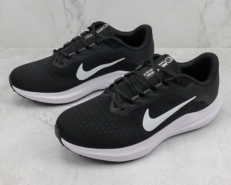 Nike Winflo 10 "Black/White" фото № 5