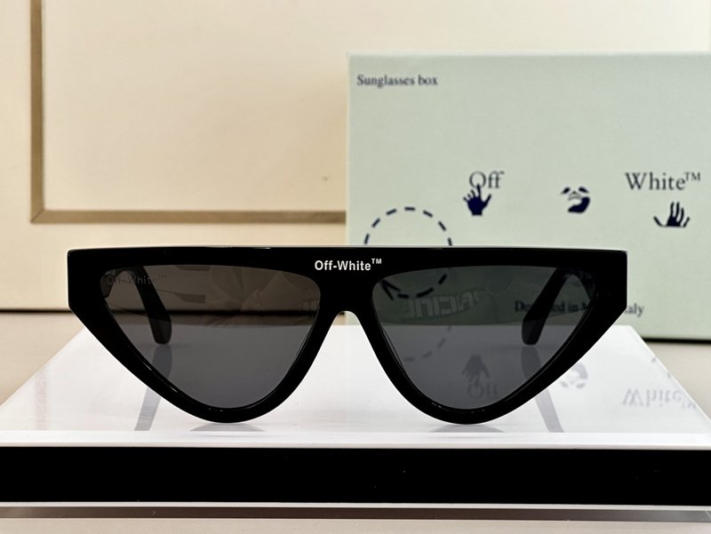 Солнцезащитные очки Off White Front Middle Inscription "Black" фото № 2