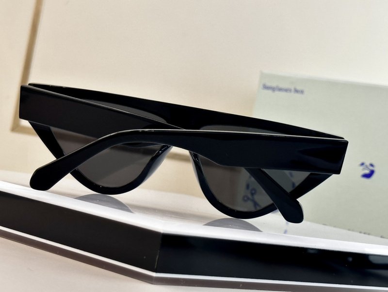 Солнцезащитные очки Off White Front Middle Inscription "Black" фото № 3