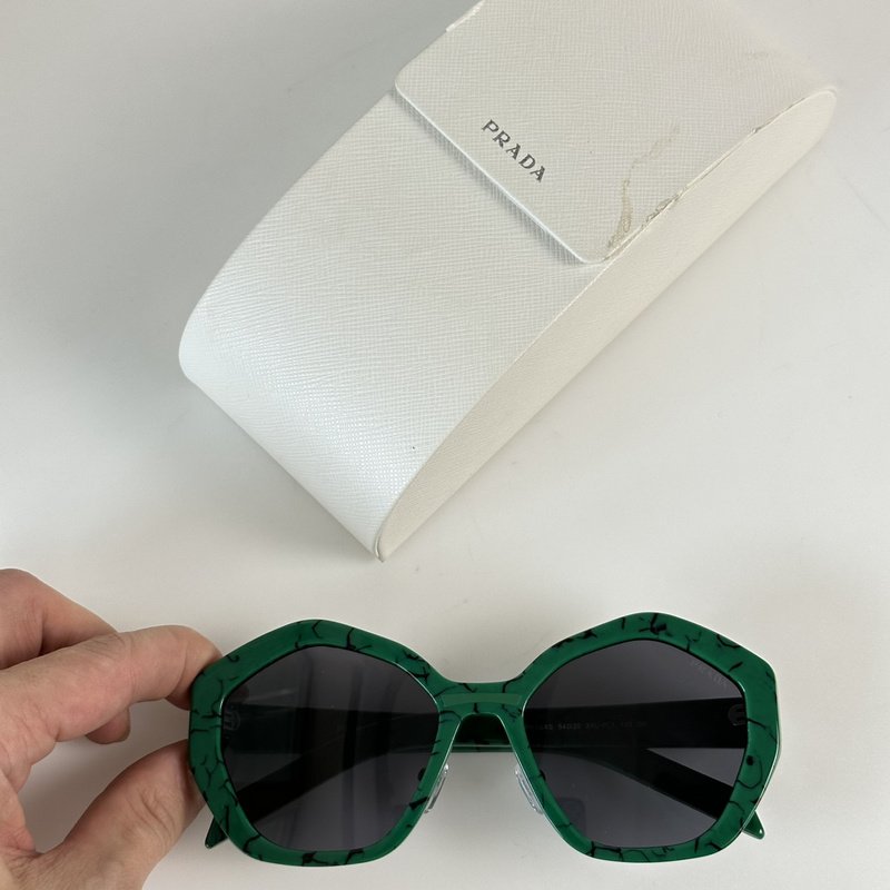 Солнцезащитные очки Prada Hexagon Form With Logo "Green" фото № 2