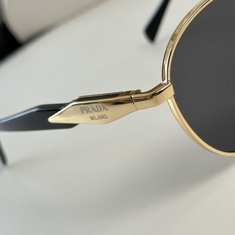 Солнцезащитные очки Prada Temple From Two Details With Logo "Black/Gold" фото № 2