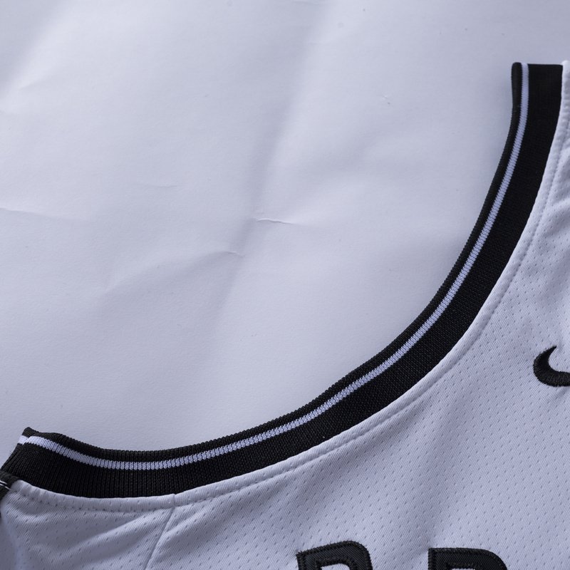 Баскетбольная Джерси Nike Brooklyn Nets №11 Kyrie Irving "White" фото № 4