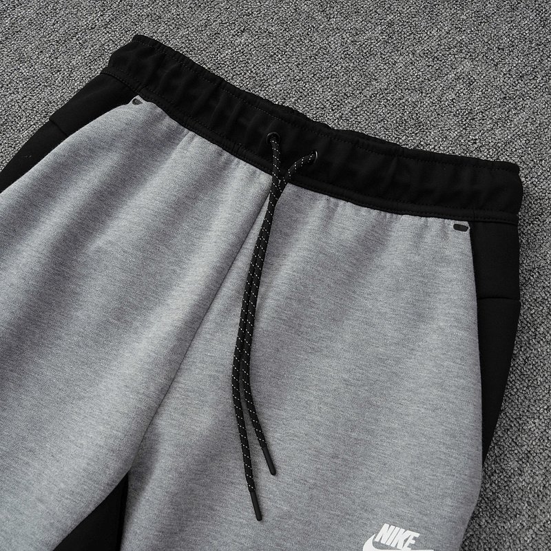 Штаны Nike In The New Version "Black/Gray" фото № 4