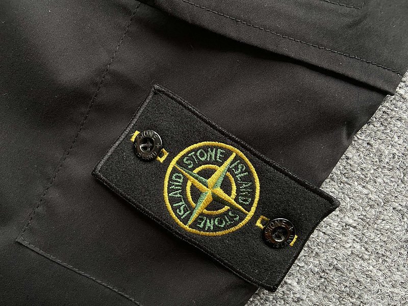 Штаны Stone Island With A Button Patch "Black" фото № 5