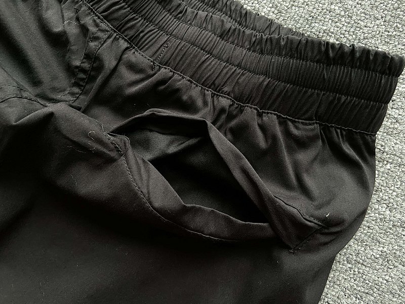 Штаны Stone Island With A Button Patch "Black" фото № 7