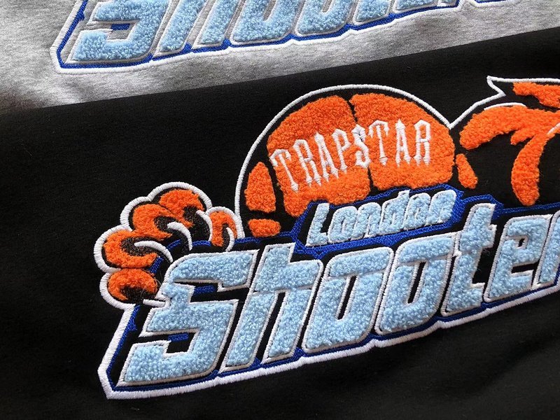 Худи Trapstar Leopard Behind Inscription "Black" фото № 6