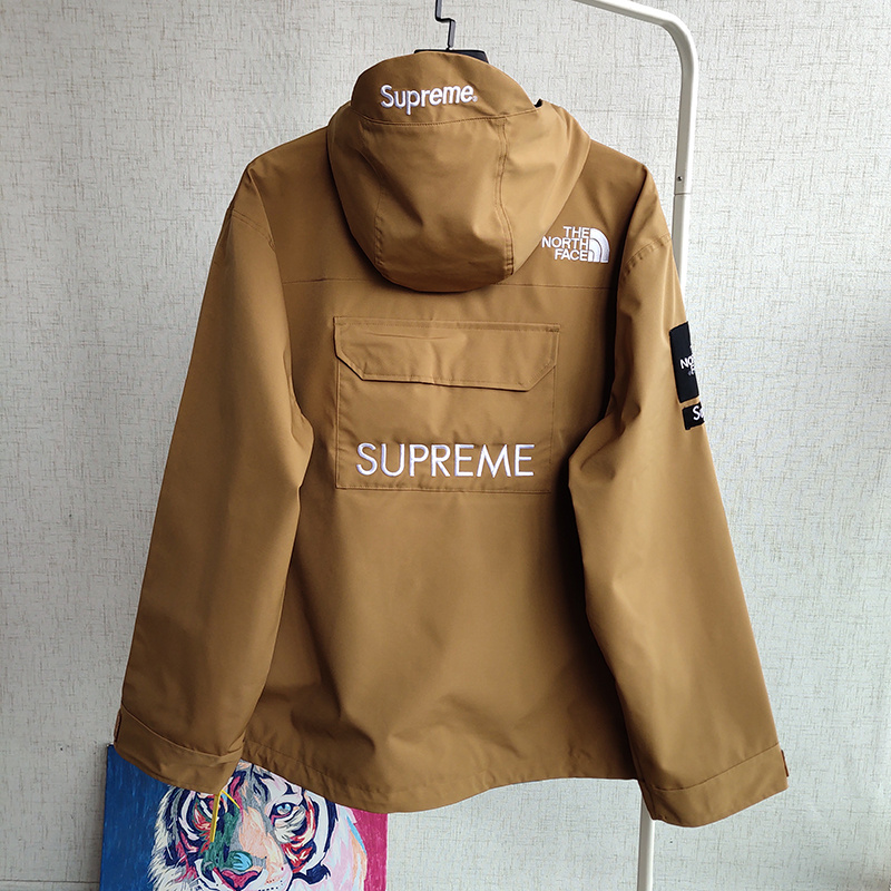 Куртка The North Face X Supreme Logo Large Pockets "Brown" фото № 2