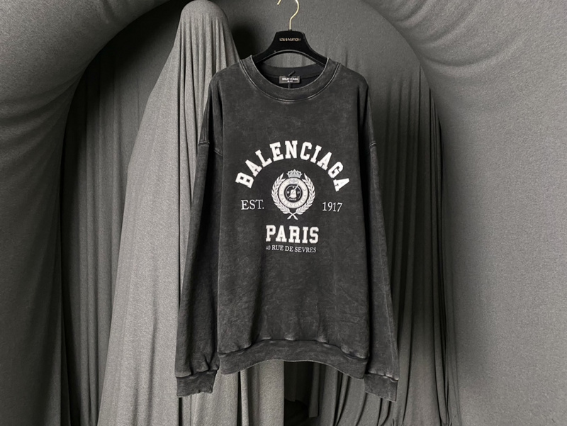 Лонгслив Balenciaga Royal Badge "Black/Gray" фото № 4