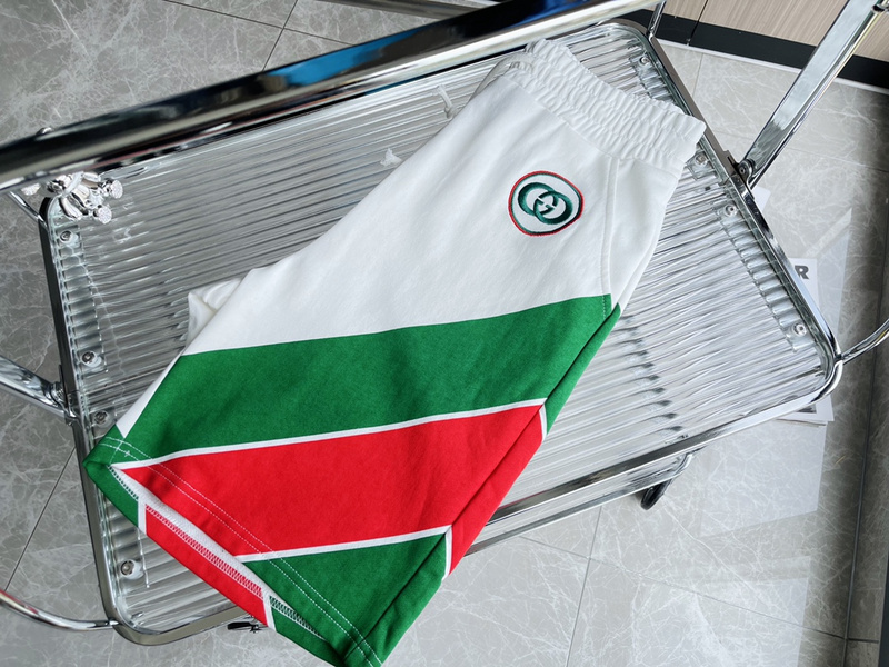 Шорты Gucci Distinctive Sign "White" фото № 2