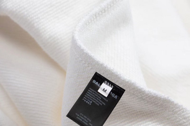 Свитшот Balenciaga With The Designer Coat Of Arms "White" фото № 2