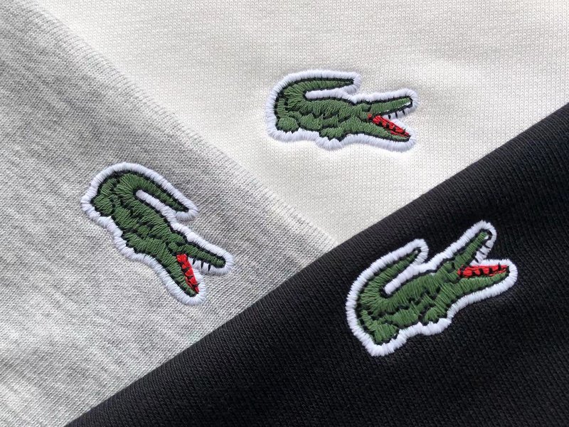 Свитшот Lacoste Plain With Small Front Logo "White" фото № 3