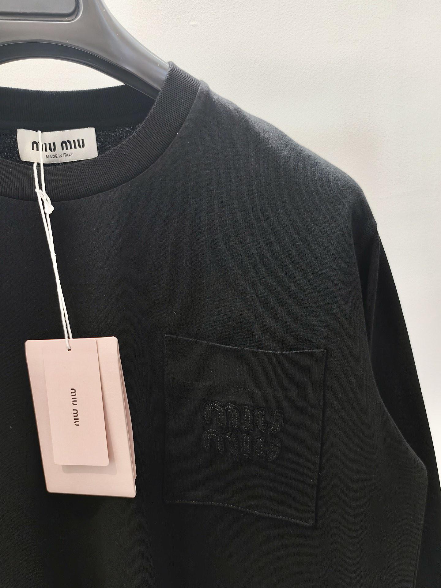 Свитшот Miu Miu Frontside Logo Clear Logotype On The Pocket "Brown" фото № 3