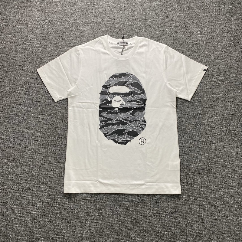 Футболка A Bathing Ape Undefeated "White" фото № 2