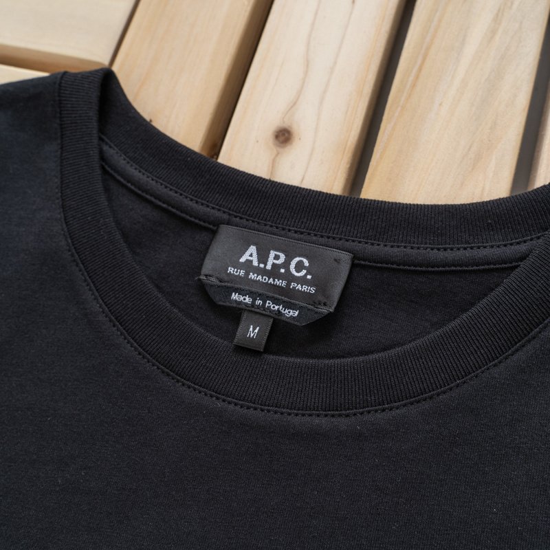 Футболка A.P.C Inverted Letter "Black" фото № 5