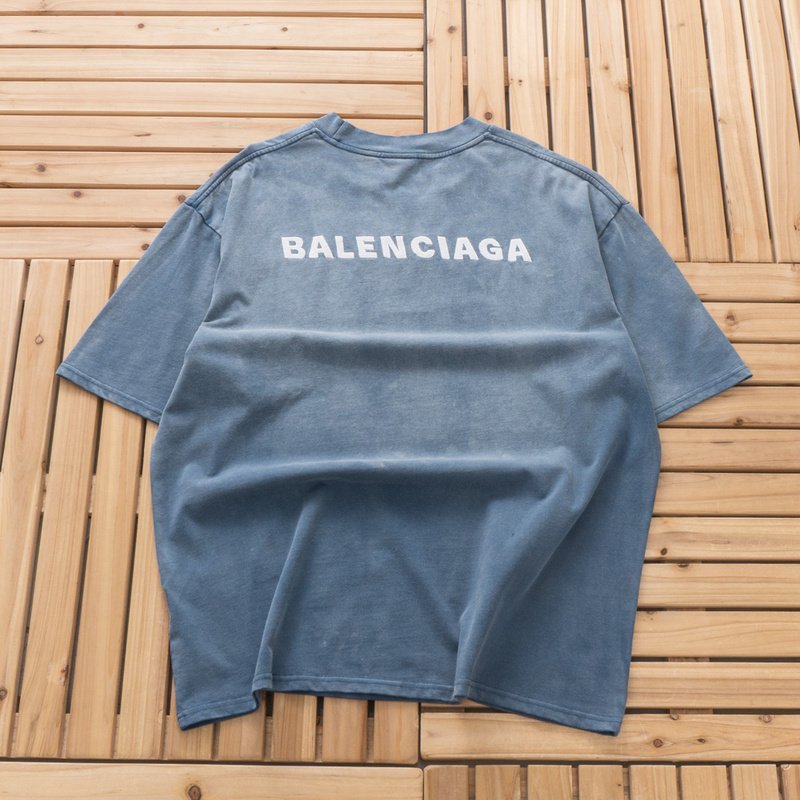 Футболка Balenciaga Plain With Small Front Logo "Blue" фото № 2