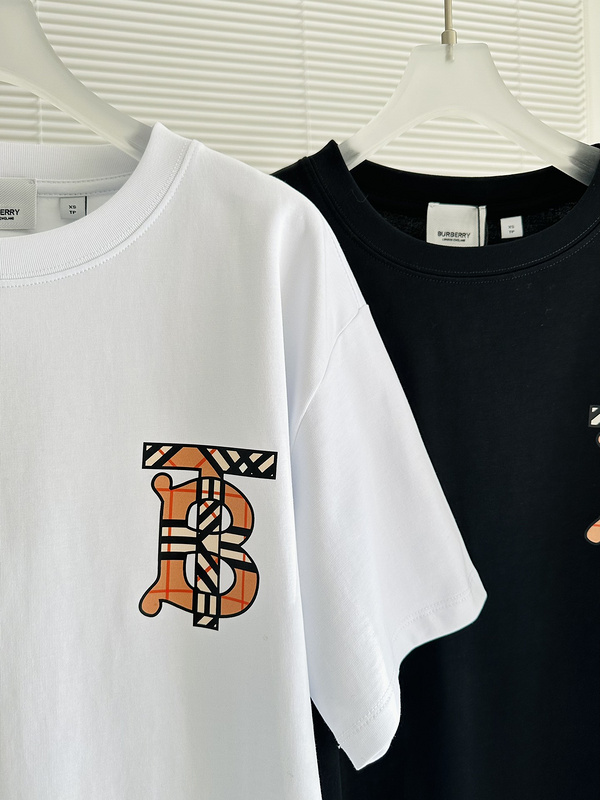 Футболка Burberry With Logo In The Form Of Letters "White" фото № 4