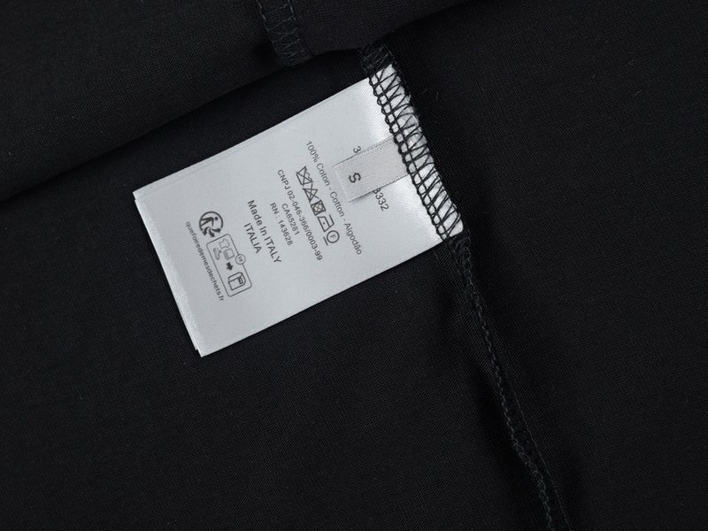 Футболка Christian Dior Red Monogram In The Form Of Heart "Black" фото № 4