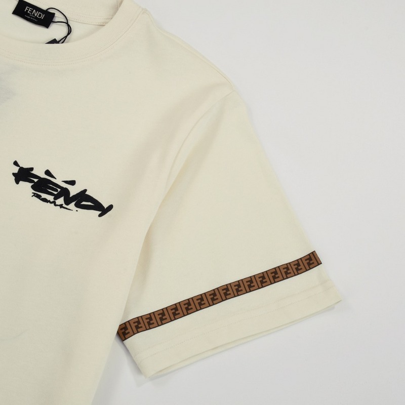 Футболка Fendi With Brand Patterns On The Sleeve "Cream" фото № 3