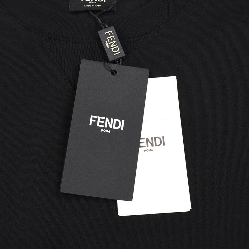 Футболка Fendi With An Inscription On The Sleeve "Black" фото № 4