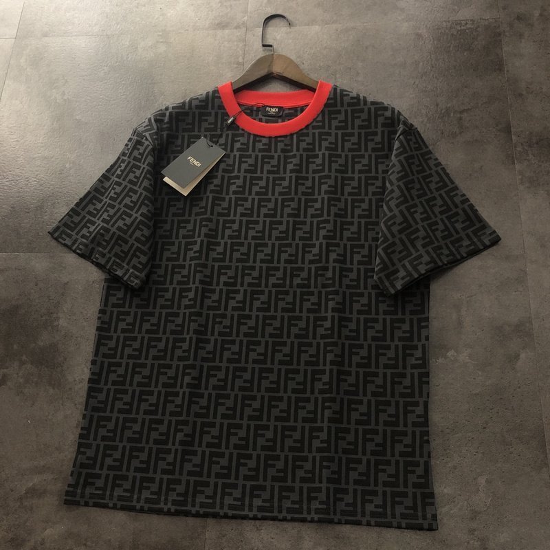 Футболка Fendi With A Red Collar "Black" фото № 2