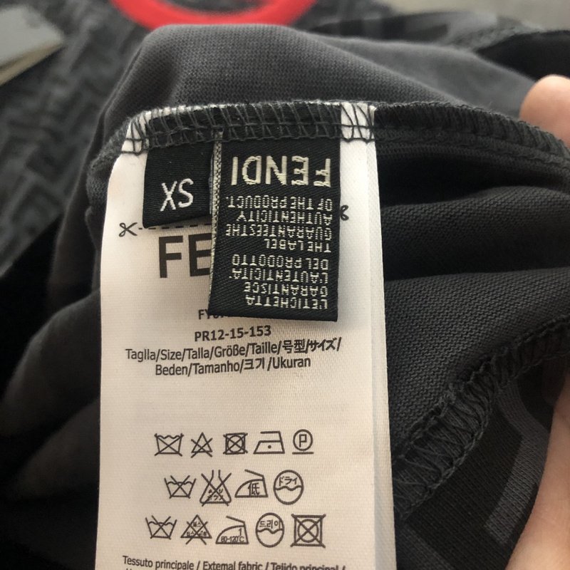 Футболка Fendi With A Red Collar "Black" фото № 4