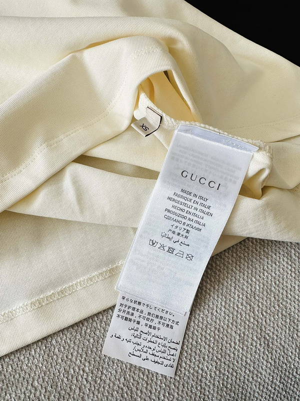 Футболка Gucci Made Of Cotton With Brand Print "Cream" фото № 2
