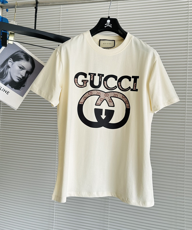 Футболка Gucci Made Of Cotton With Brand Print "Cream" фото № 3