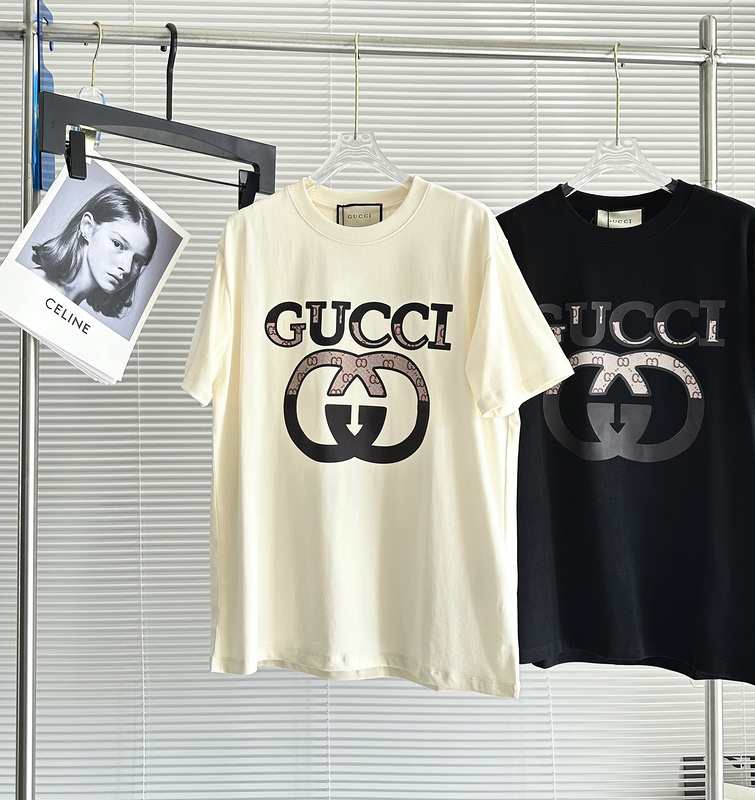 Футболка Gucci Made Of Cotton With Brand Print "Cream" фото № 5