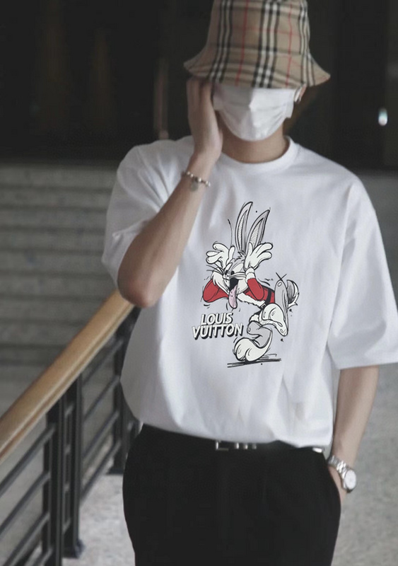 Футболка Louis Vuitton The Rabbit Is A Bully "White" фото № 4