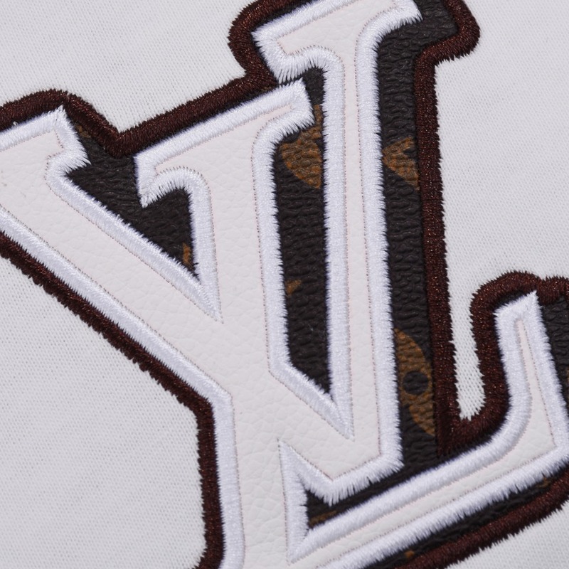 Футболка Louis Vuitton With An Embroidered Logo "White" фото № 7