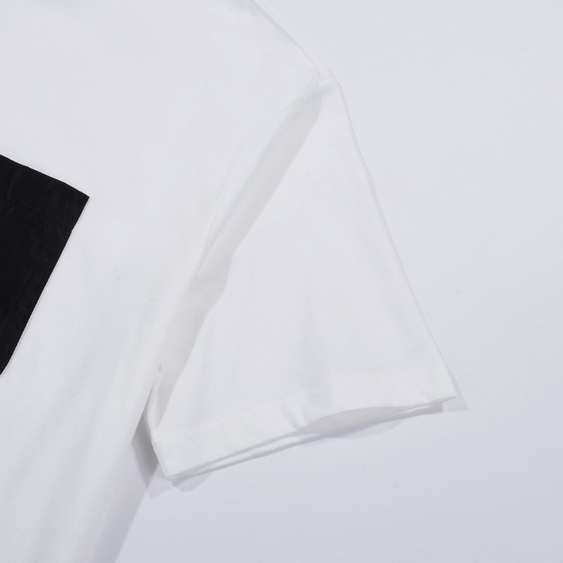 Футболка Louis Vuitton With Black Pocket And Logo "White" фото № 5