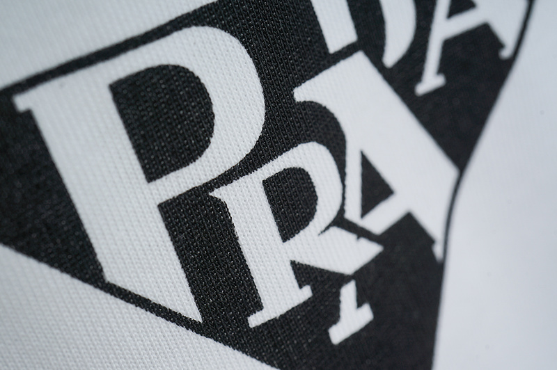 Футболка Prada Different Size Of Logo Letters "White" фото № 7