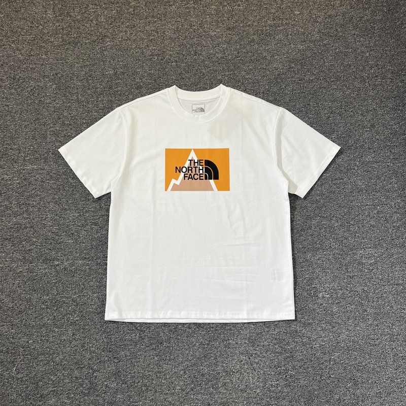Футболка The North Face Top "White" фото № 2