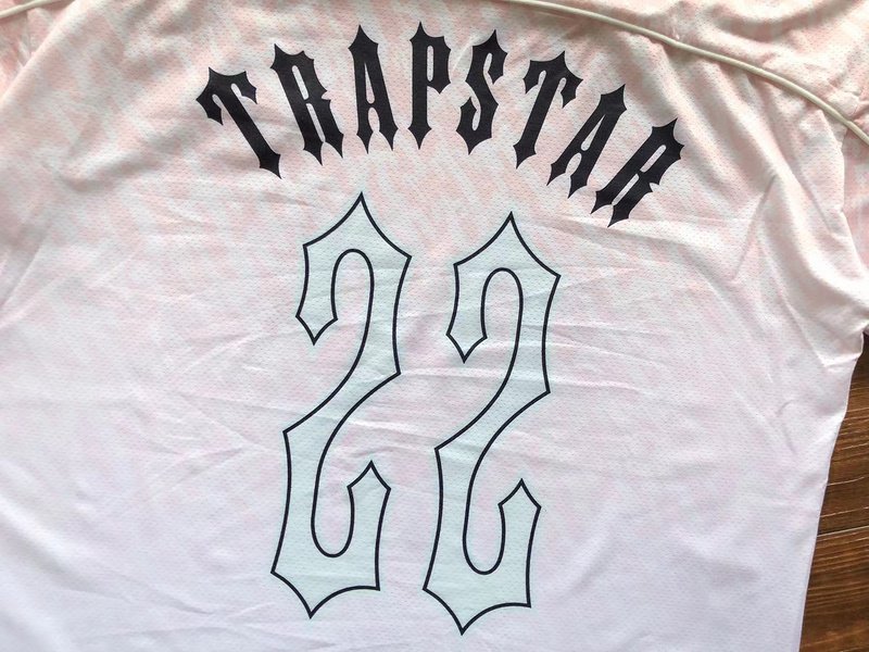 Футболка Trapstar Background From Repeating Small Logos "White" фото № 6