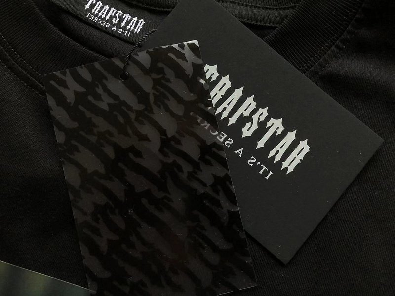 Футболка Trapstar Rectangle With Image And Logo Inscription "Black" фото № 4