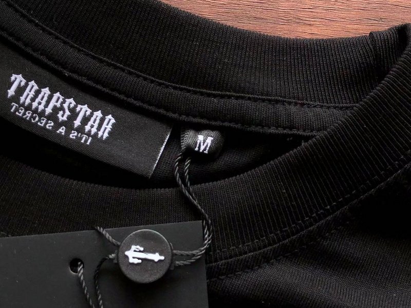 Футболка Trapstar Water Logo Inscription With Drops "Black" фото № 6