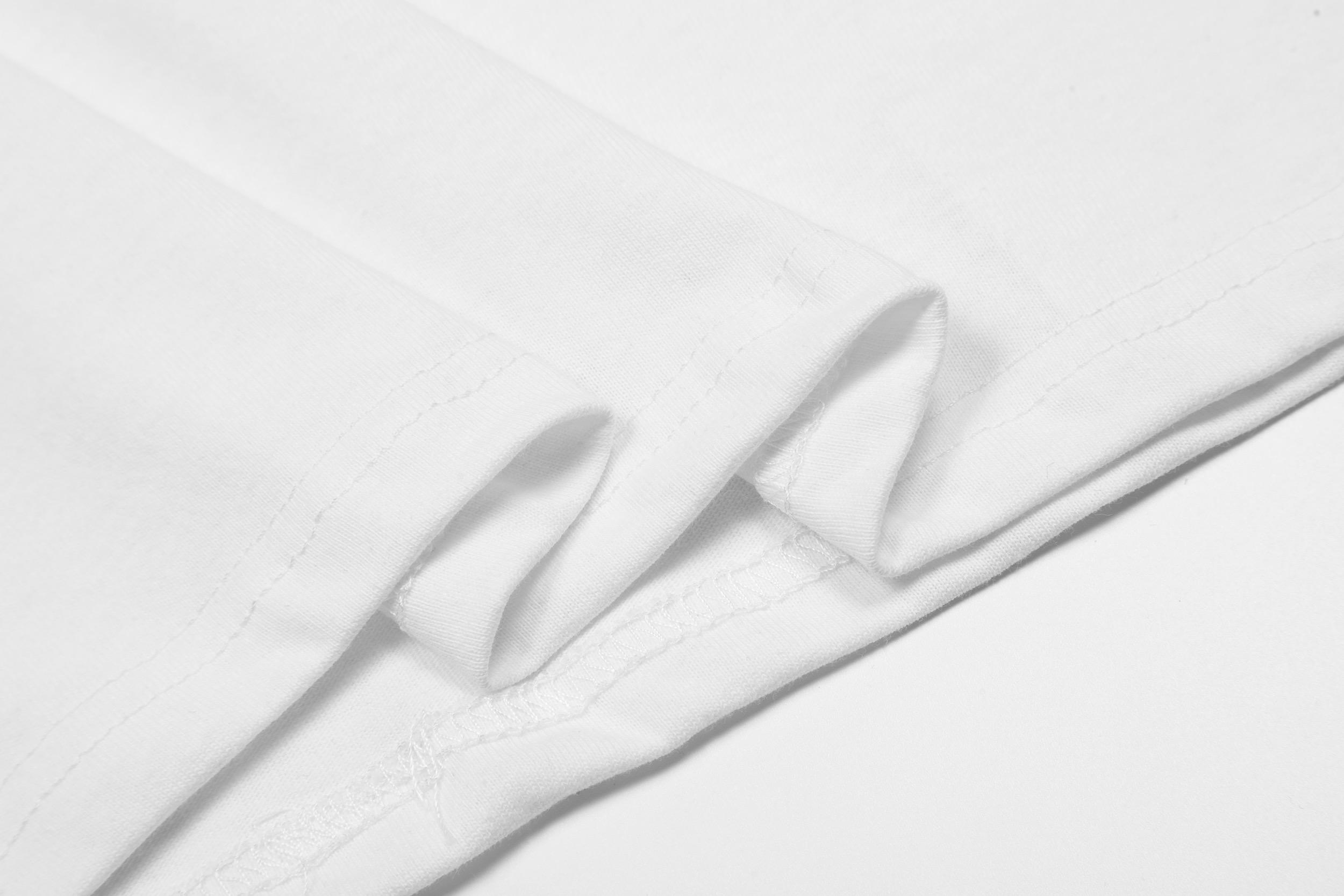 Футболка Vlone V-Friends Red-Blue-Blur "White" фото № 3