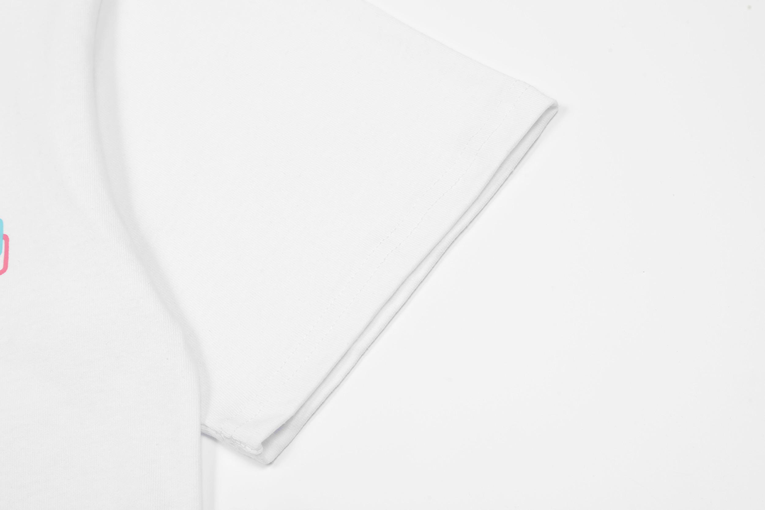 Футболка Vlone V-Friends Red-Blue-Blur "White" фото № 4