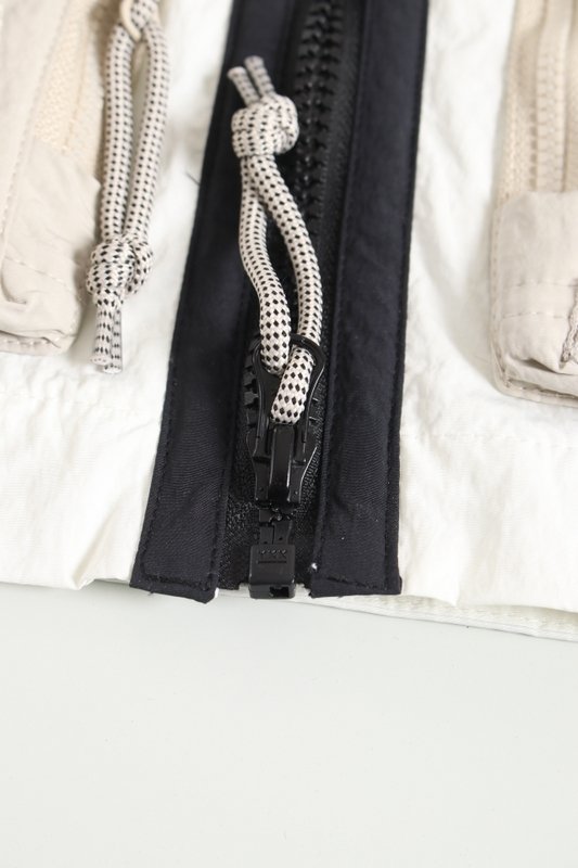 Жилетка Nike With Large Pockets "White/Black" фото № 2