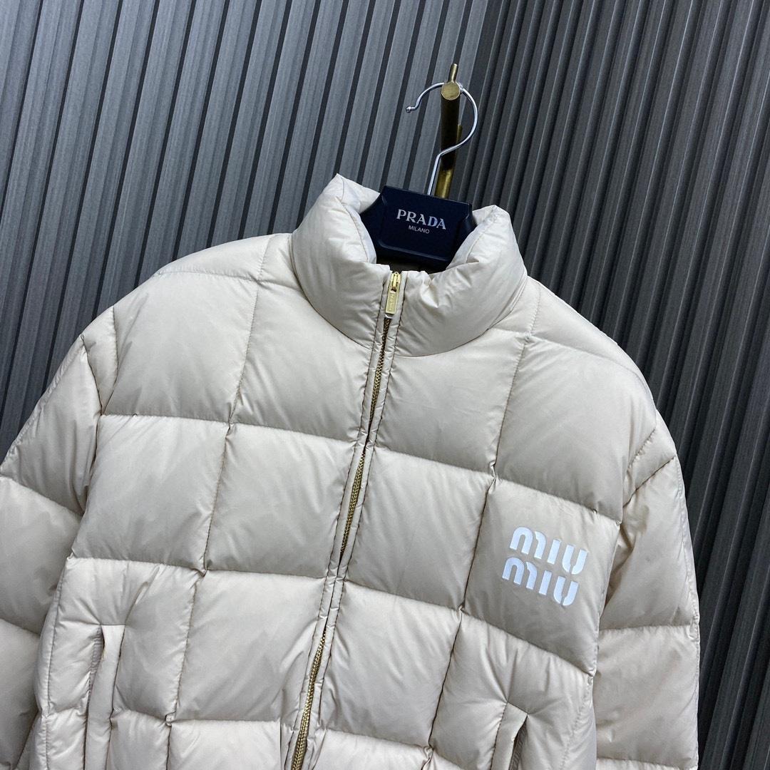 Пуховик Miu Miu Iconic Block "White" фото № 3