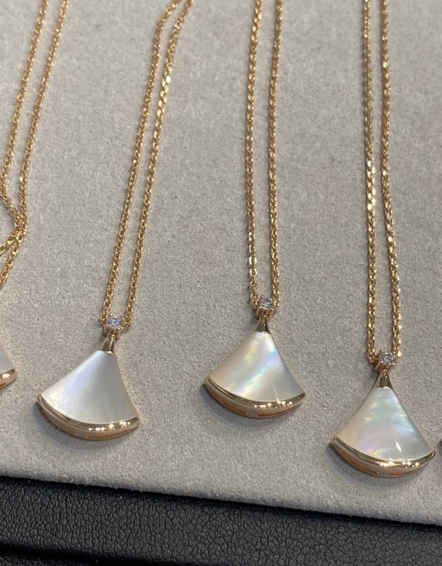 Подвеска Bulgari Shaped Like Cone "Gold" фото № 3