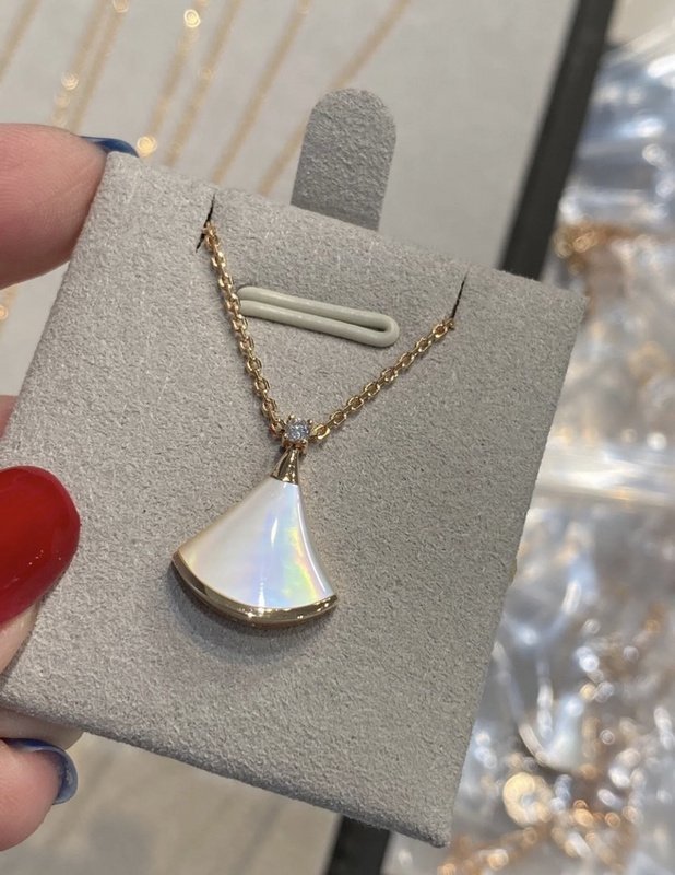 Подвеска Bulgari Shaped Like Cone "Gold" фото № 7