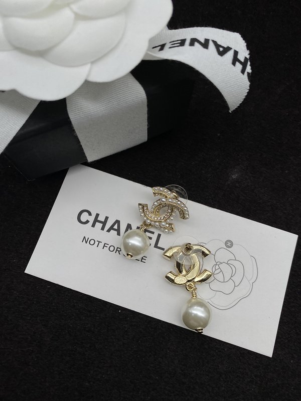Серьги Chanel Logo Symbol With Pearl "Gold" фото № 2
