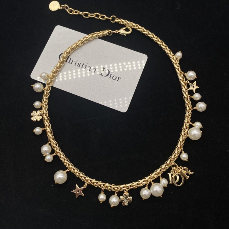 Ожерелье Dior Pearl And Logo Decorated "Gold" фото № 3